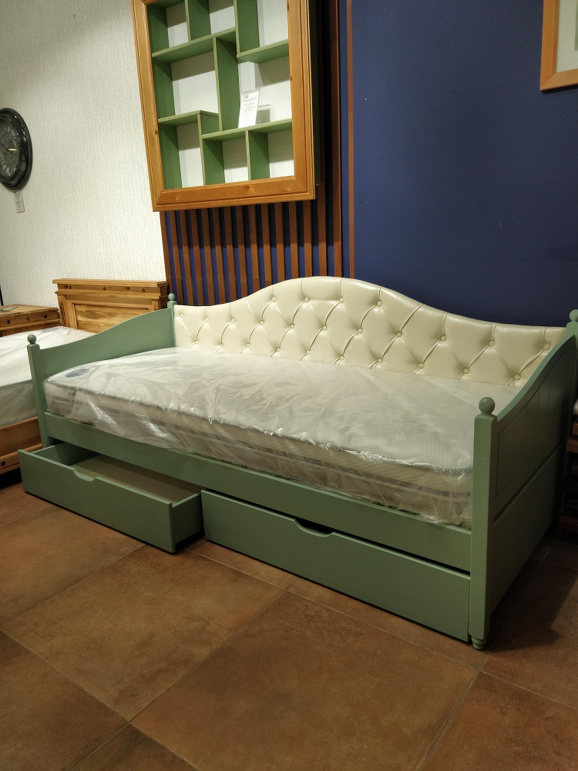 Тахта Айно №8 с мягким изголовьем с ящиками 900х2000