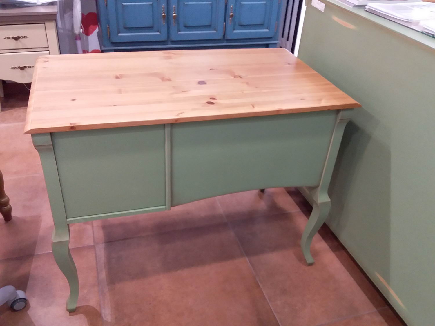 Стол из массива в спб письменный Ари-Прованс №1