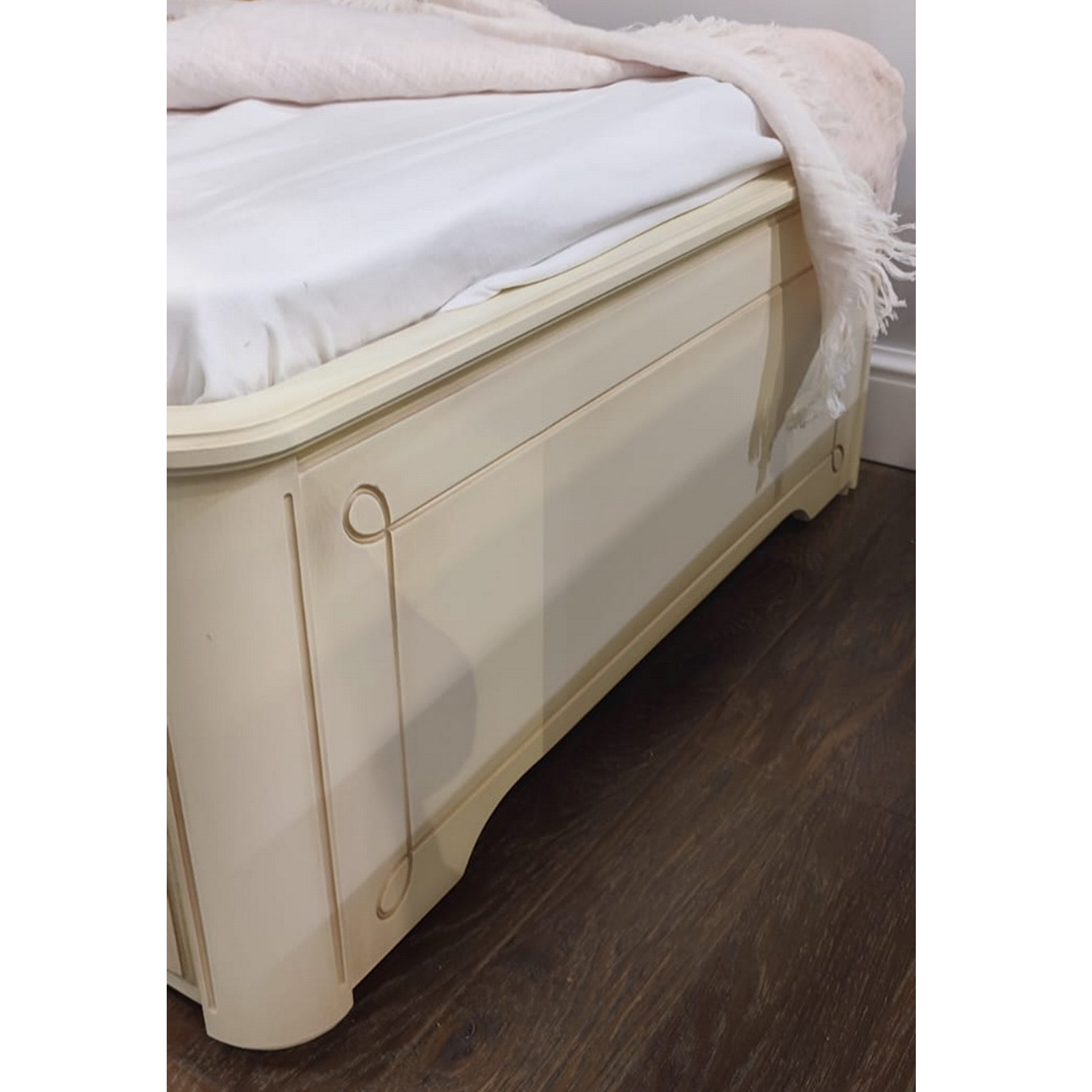 Кровать мягкая односпальная массив Бетти №37 800х1600