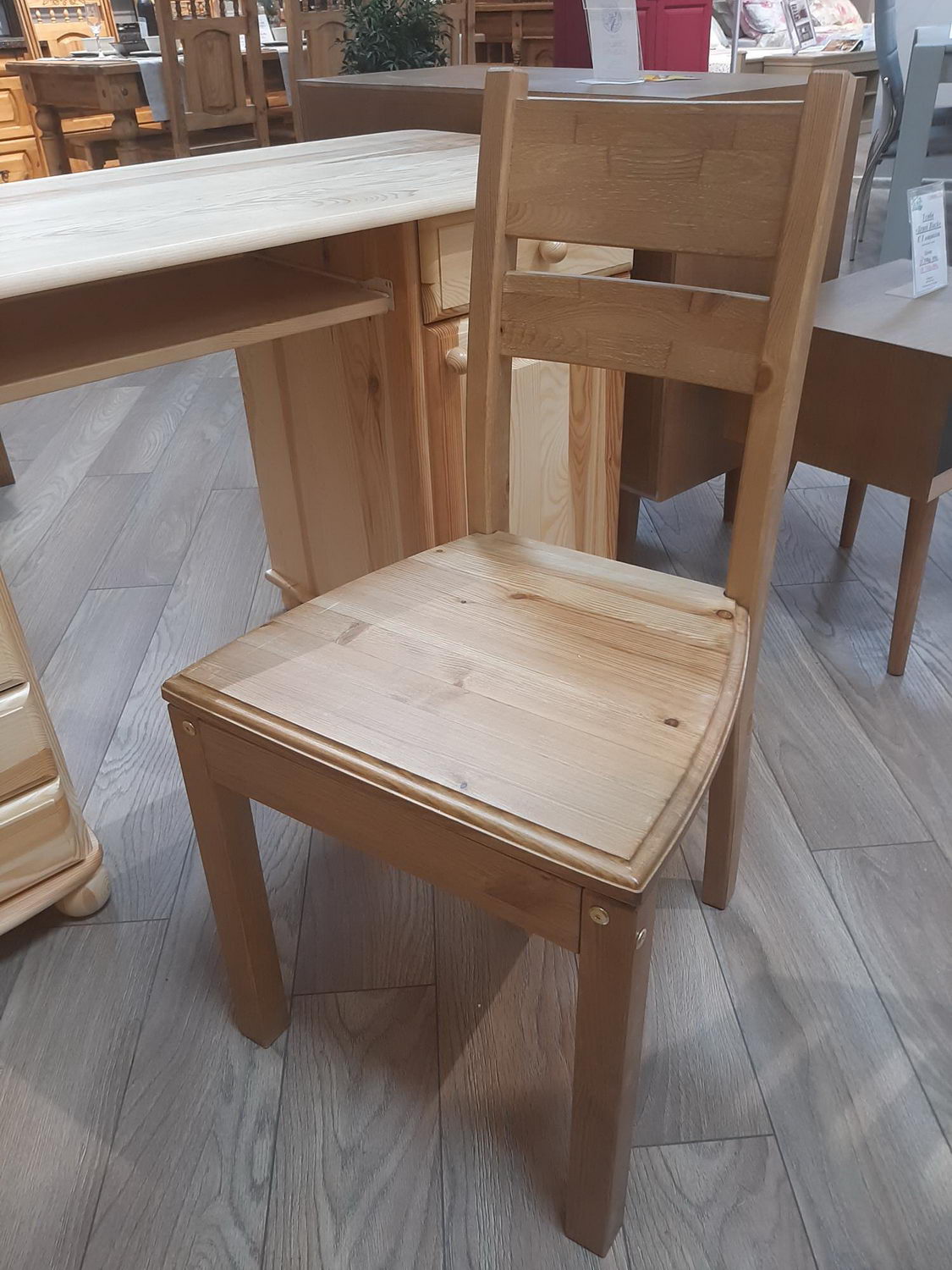 Стул из массива Дания