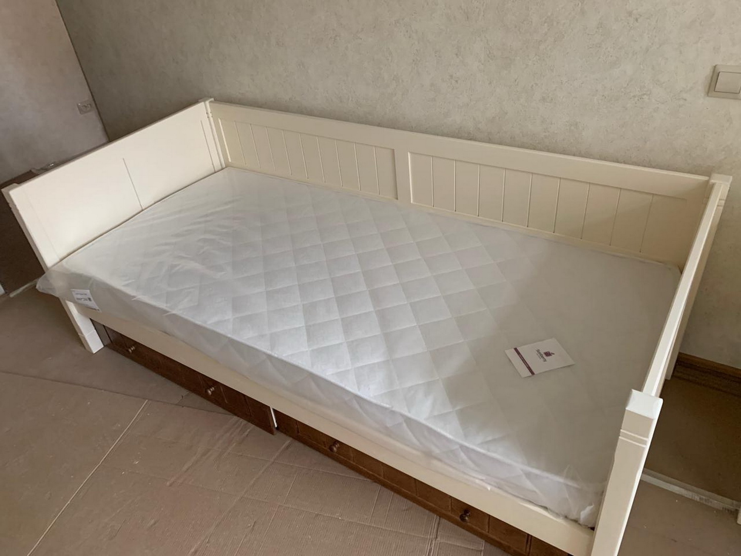 Тахта с ящиками Дания №3 900х2000 с ящиками