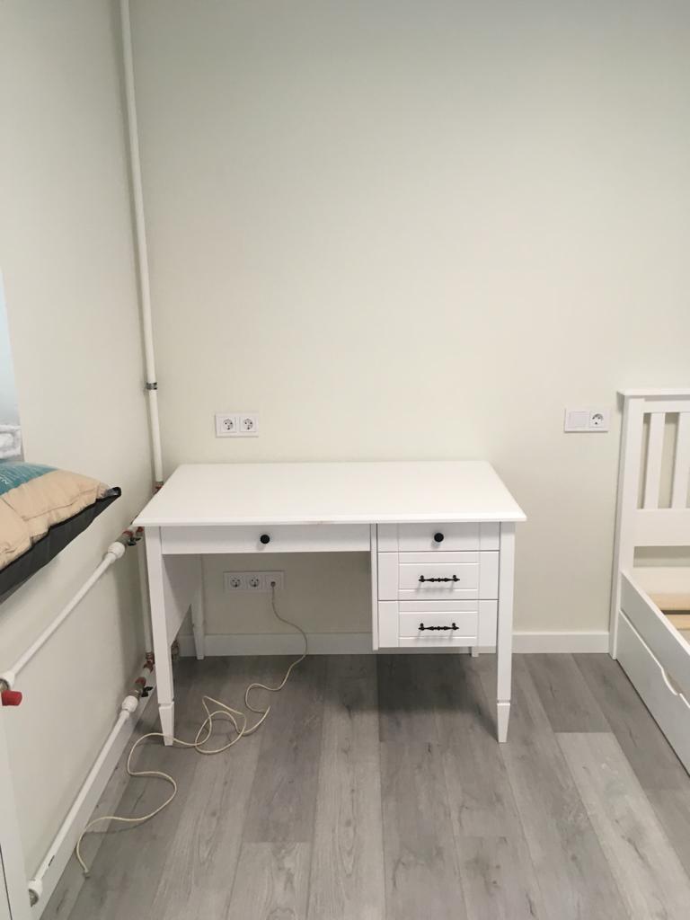 Стол Дания письменный №1 тумба справа