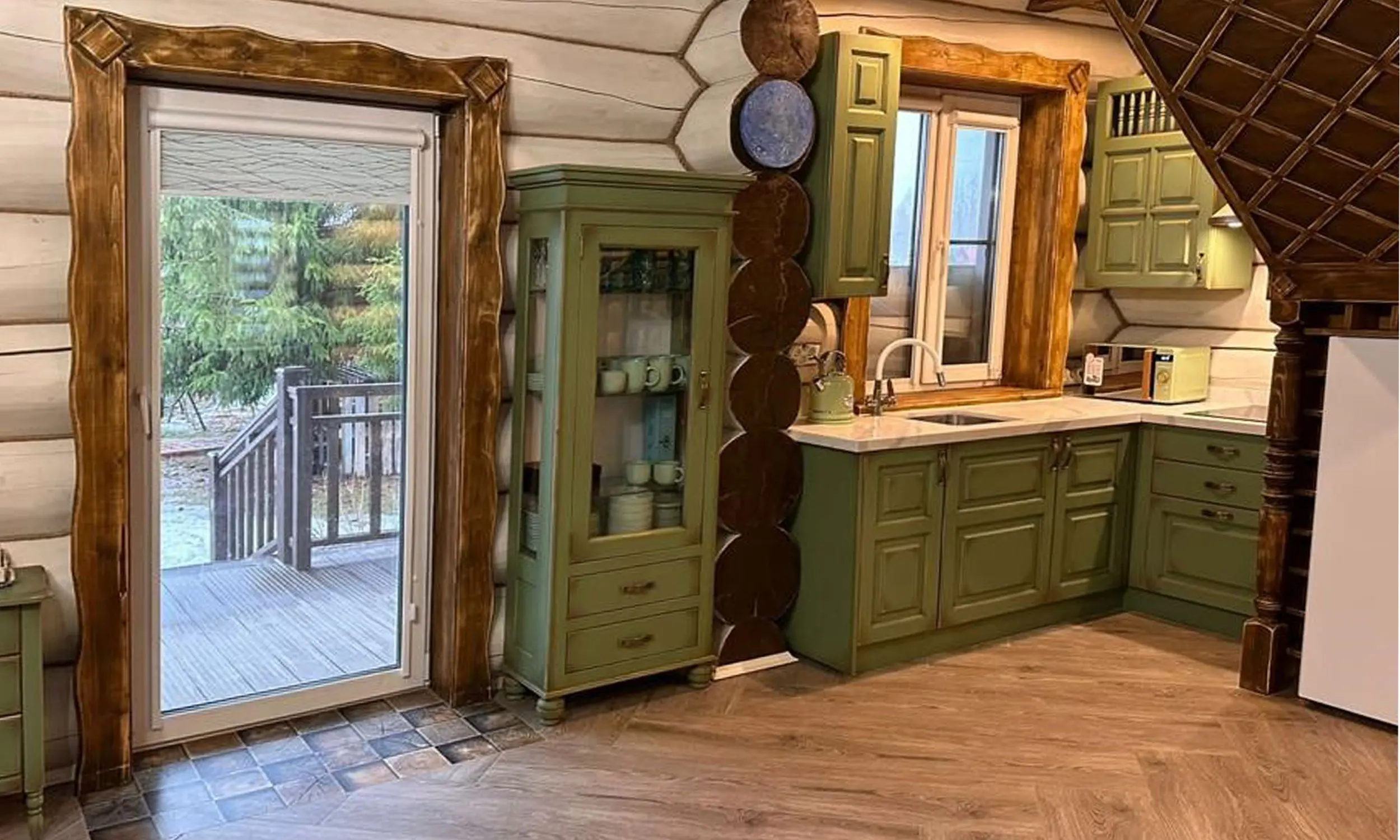   Кухня массив сосны Оливия (цена за п/м)  