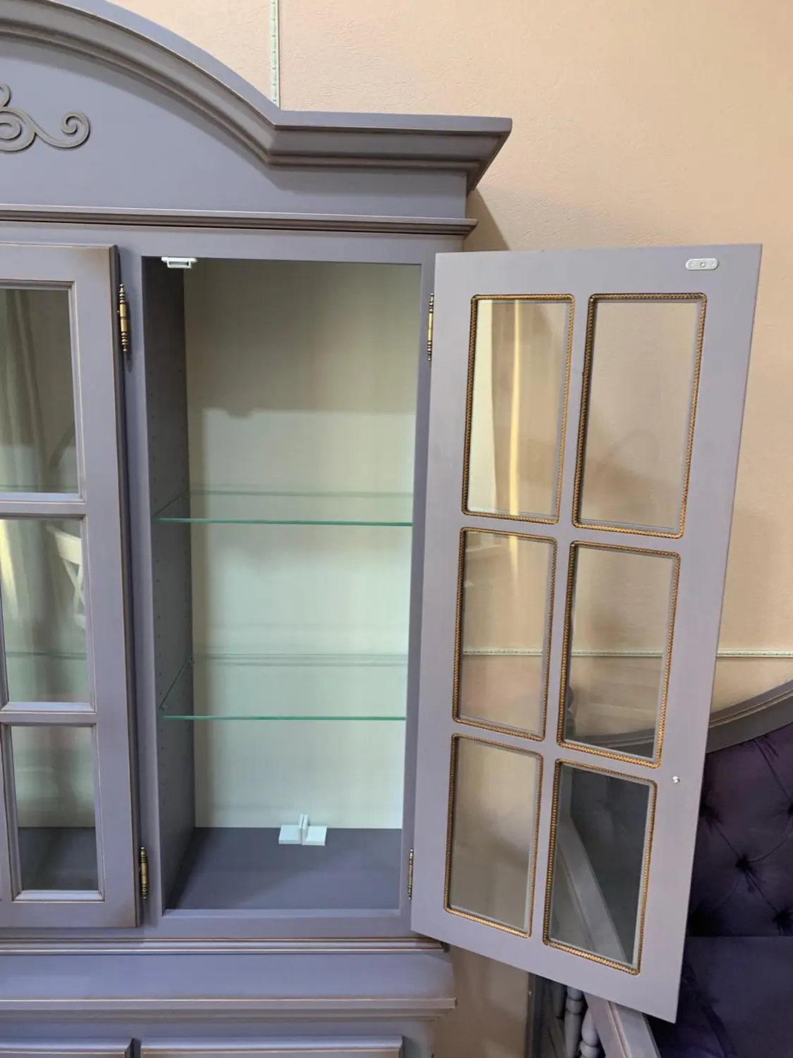 Сервант Валенсия 2-32  сосна