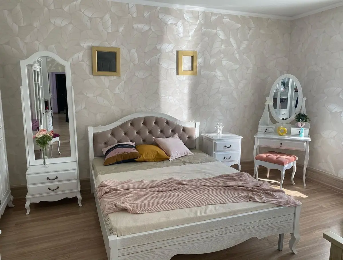 Кровать Авиньон 1800х2000 с каретной стяжкой