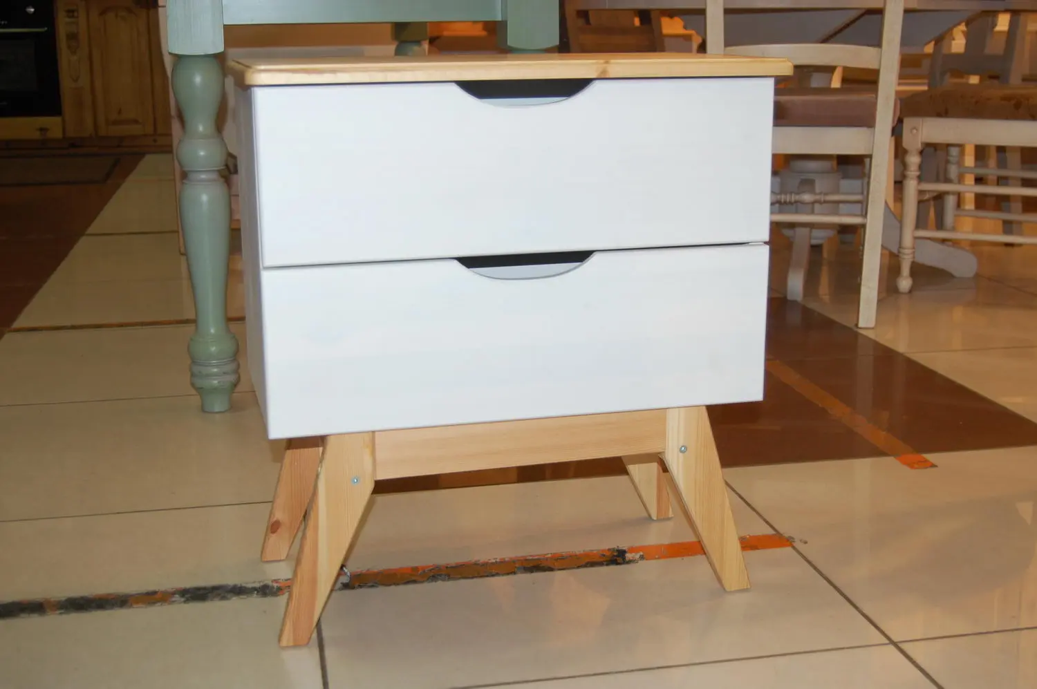 Тумба с 2 ящиками массив сосны детская ТК №6