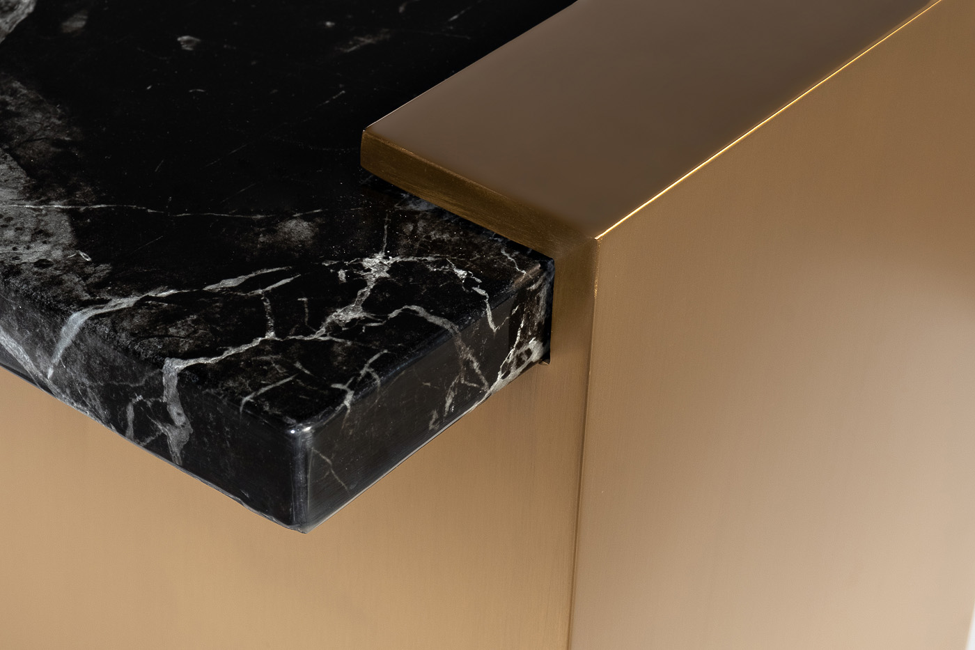 33FS-CT1470-BBS Стол журнальный Nero