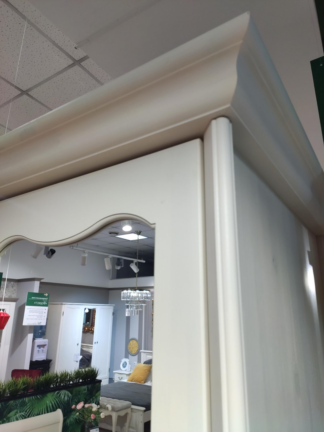 Шкаф массив сосны 2-дверный с зеркалом ЛеБо