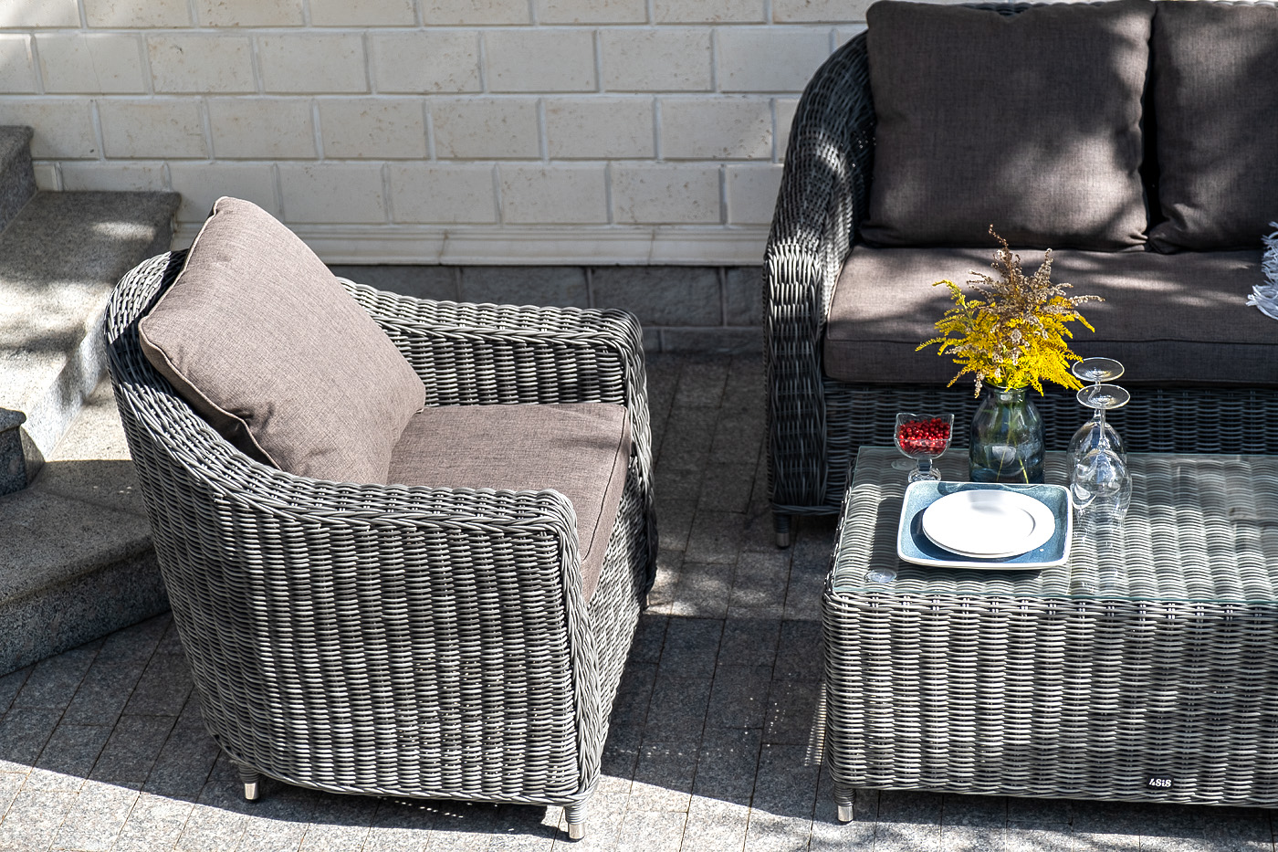 "Копаннини" столик журнальный из искусственного ротанга, цвет графит