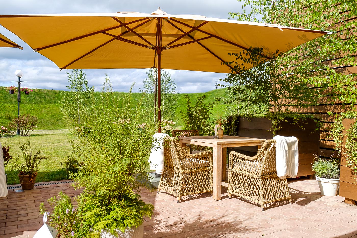 "Латтини" плетеное кресло из искусственного ротанга, цвет соломенный