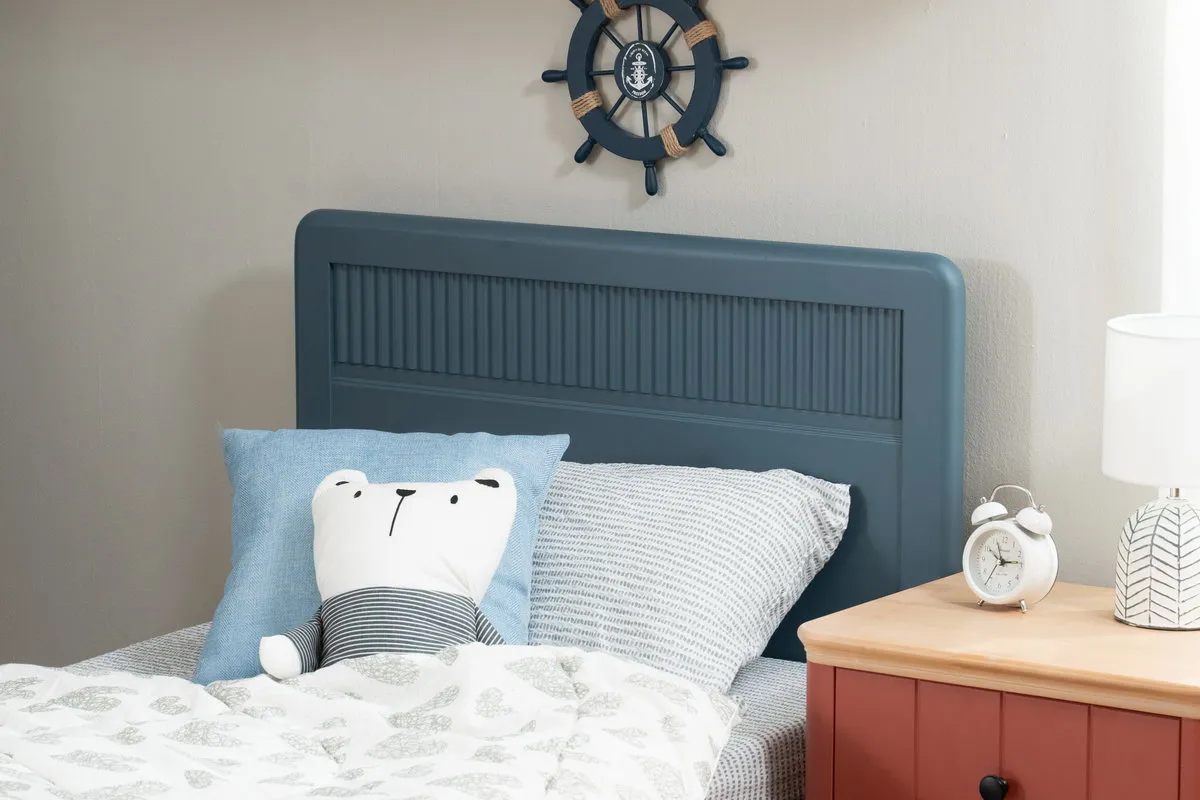   Кровать массив сосны Грета №1 800х1800  